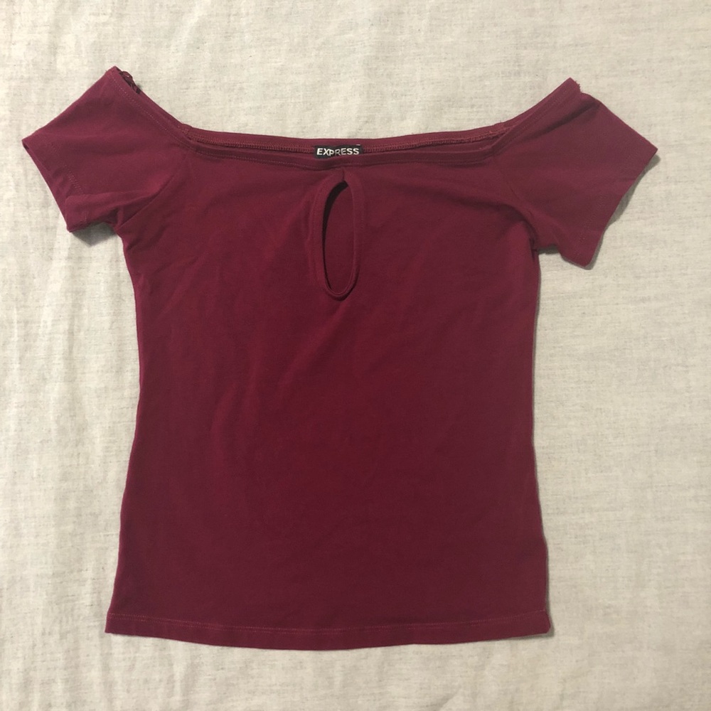 OFF THE SHOULDER CROP
